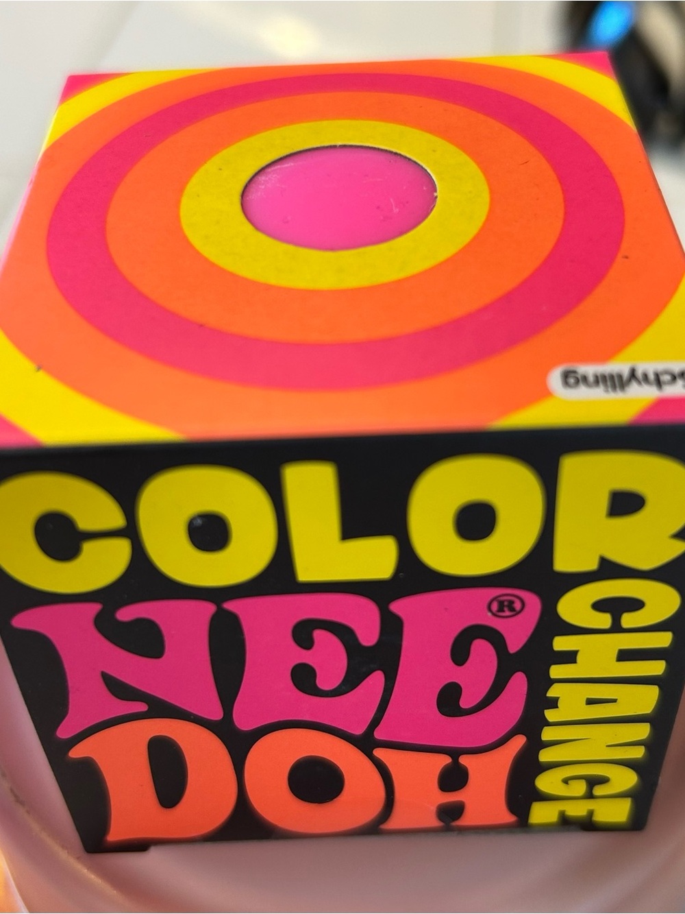 NEEDOH Color Change NEW in Box Pink